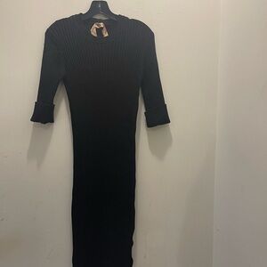 No. 21 Black Ribbed Midi  Sweater Dress